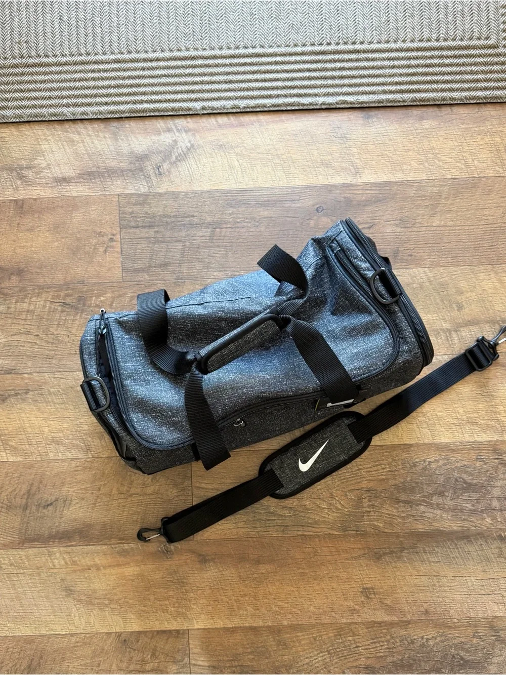 Nike Sport III Golf Duffle Bag 30L